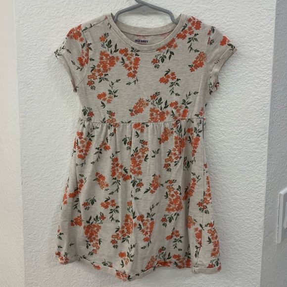 Girls dress bundle - Picture 6 of 6